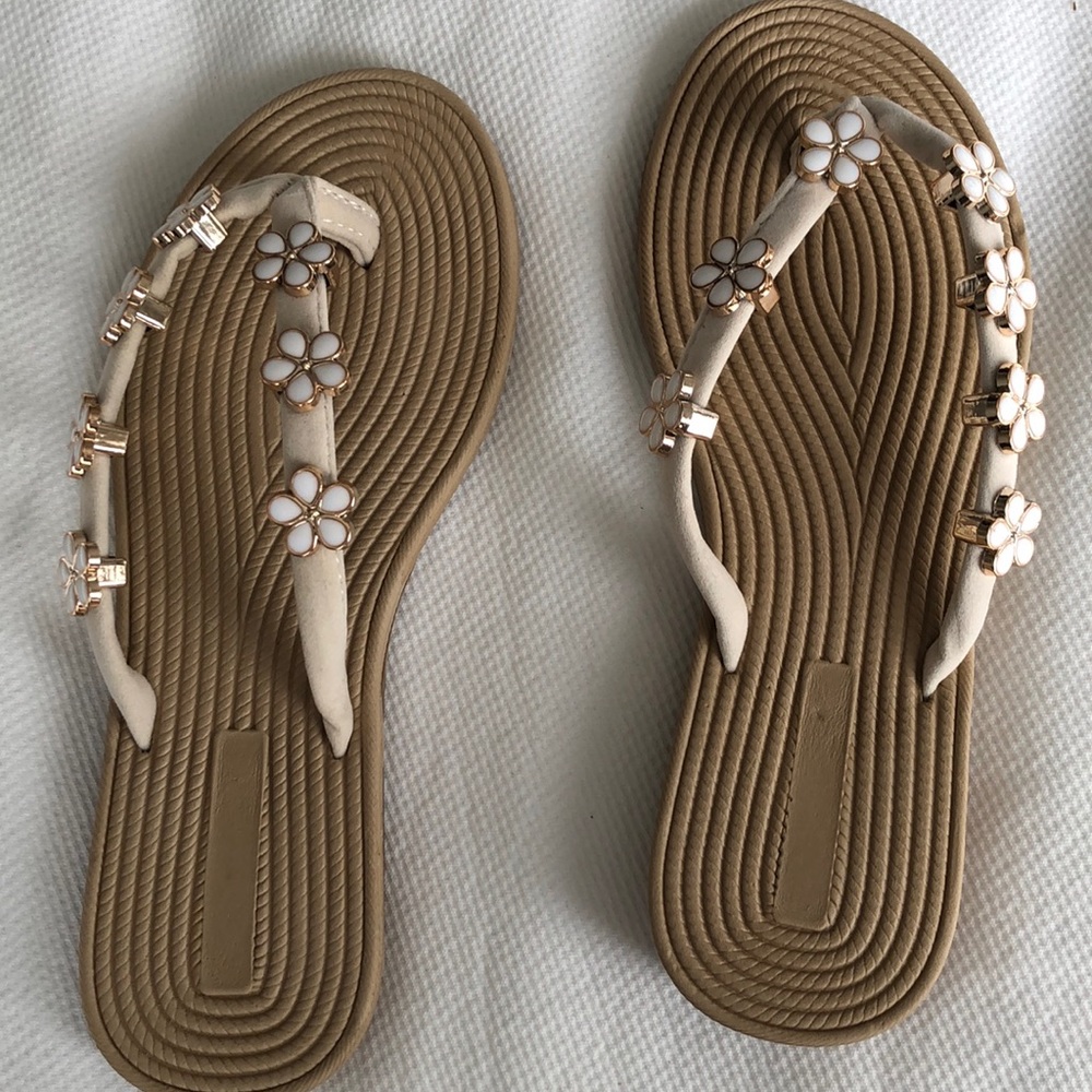 Daisy sandals - Picture 4 of 4
